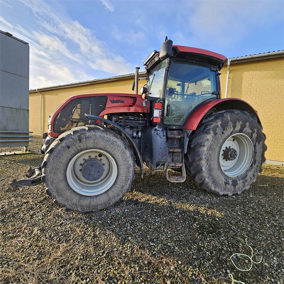 Valtra S322 - Traktor: obrázek 4 Valtra S322 - Traktor: obrázek 4