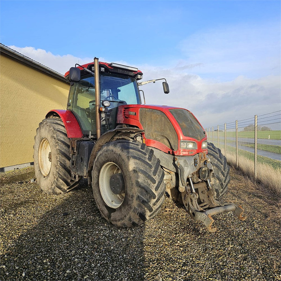 Valtra S322 - Traktor: obrázek 3 Valtra S322 - Traktor: obrázek 3