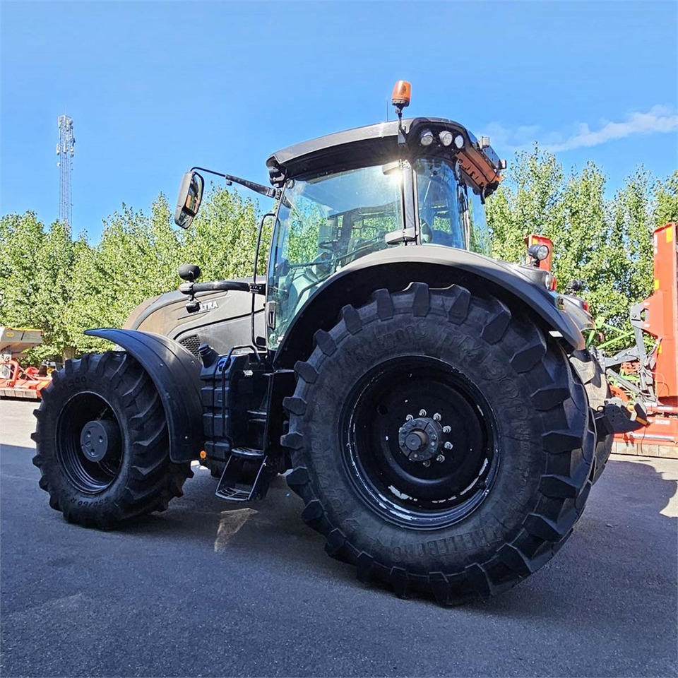 Valtra s394 - Traktor: obrázek 5 Valtra s394 - Traktor: obrázek 5