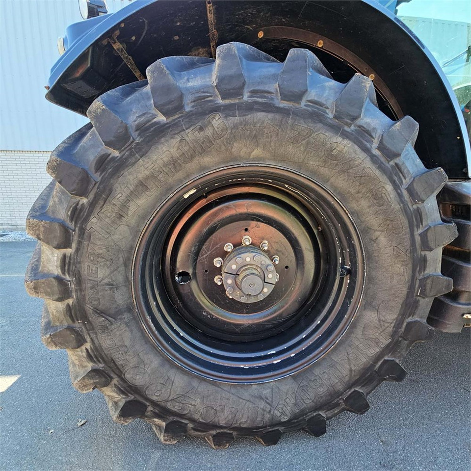 Traktor Valtra s394: obrázek 33 Traktor Valtra s394: obrázek 33