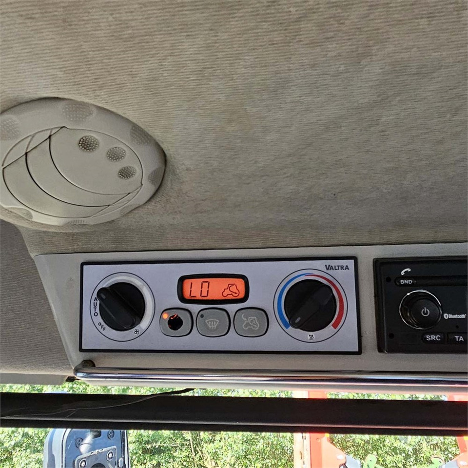 Traktor Valtra s394: obrázek 18 Traktor Valtra s394: obrázek 18