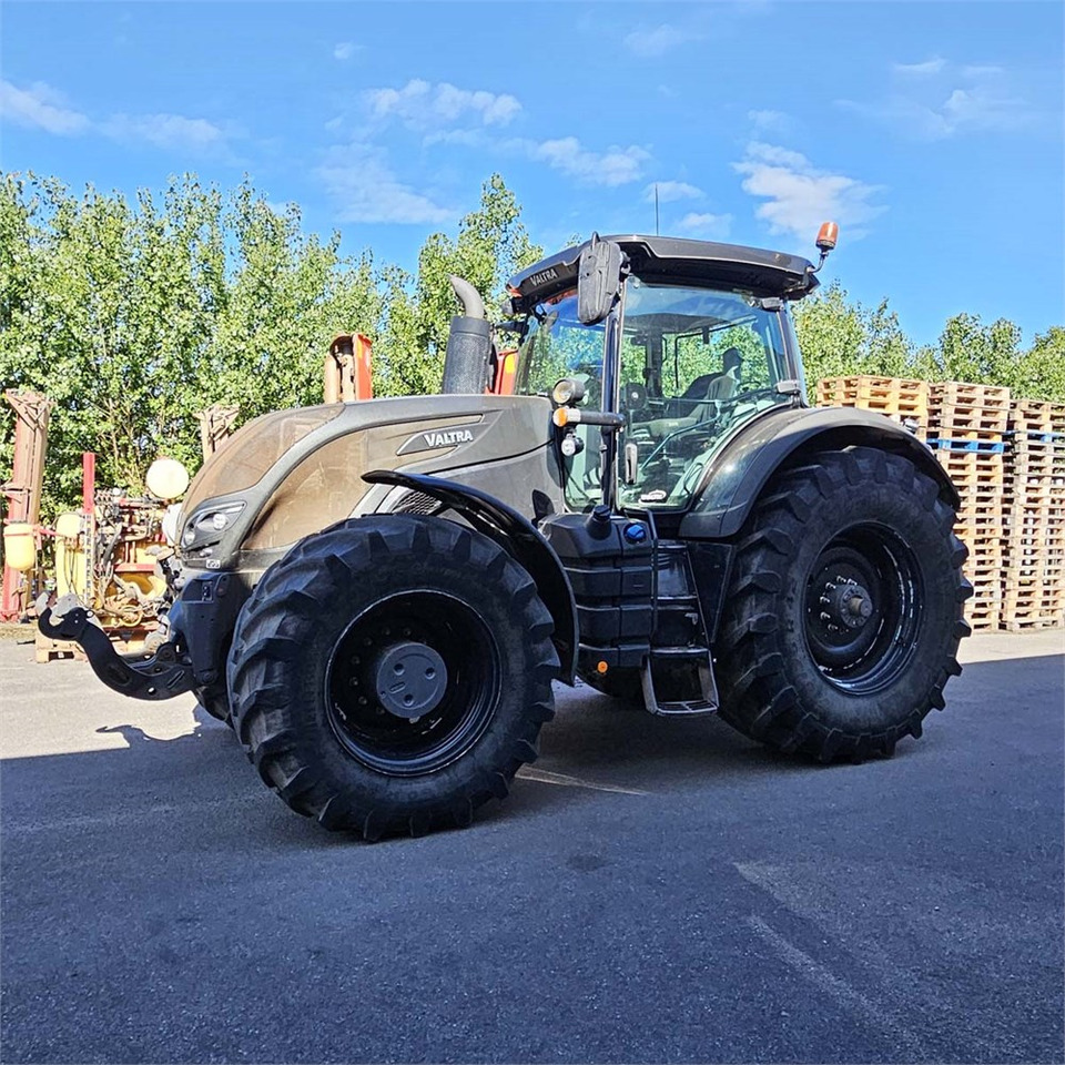 Valtra s394 - Traktor: obrázek 4 Valtra s394 - Traktor: obrázek 4