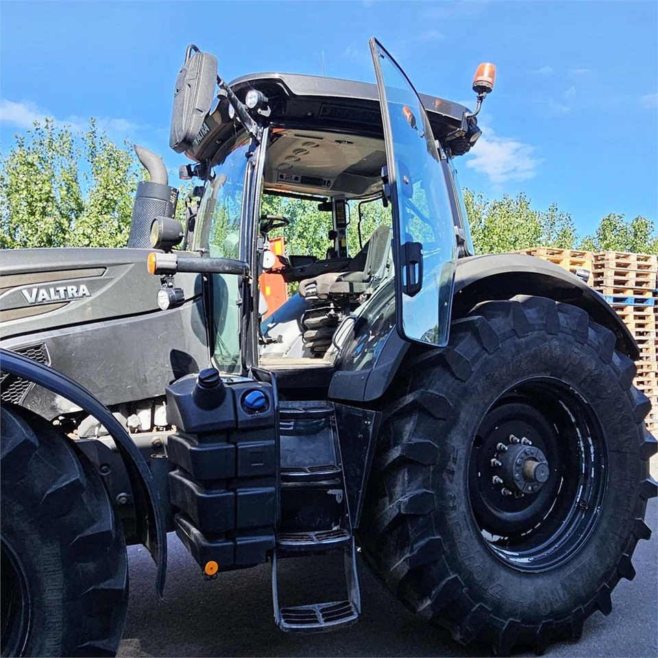 Traktor Valtra s394: obrázek 8 Traktor Valtra s394: obrázek 8