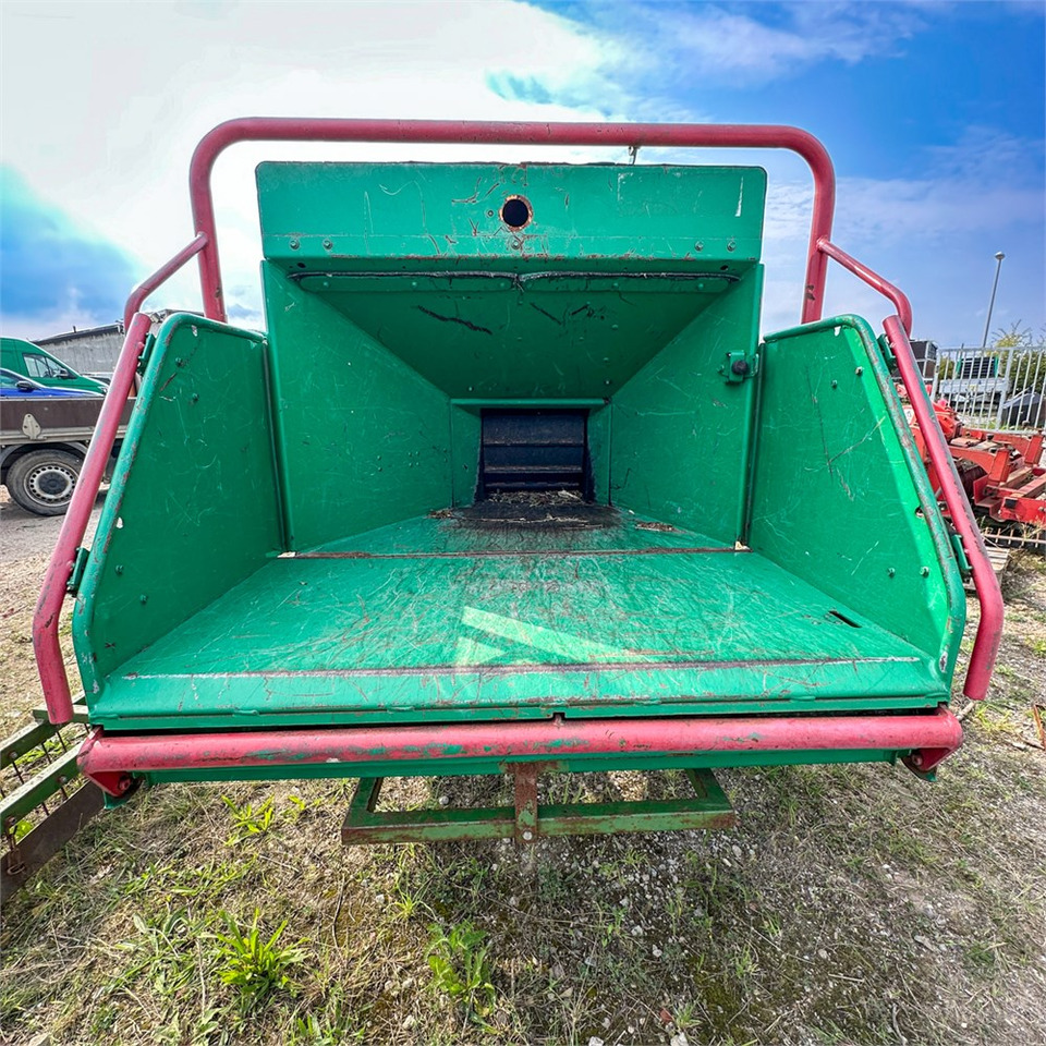 Vermeer BC1000 XL - Štěpkovač: obrázek 4 Vermeer BC1000 XL - Štěpkovač: obrázek 4