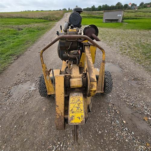 Vermeer SC252 - Fréza na pařezy: obrázek 4 Vermeer SC252 - Fréza na pařezy: obrázek 4