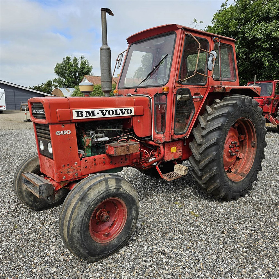 Volvo 650 - Traktor: obrázek 1 Volvo 650 - Traktor: obrázek 1