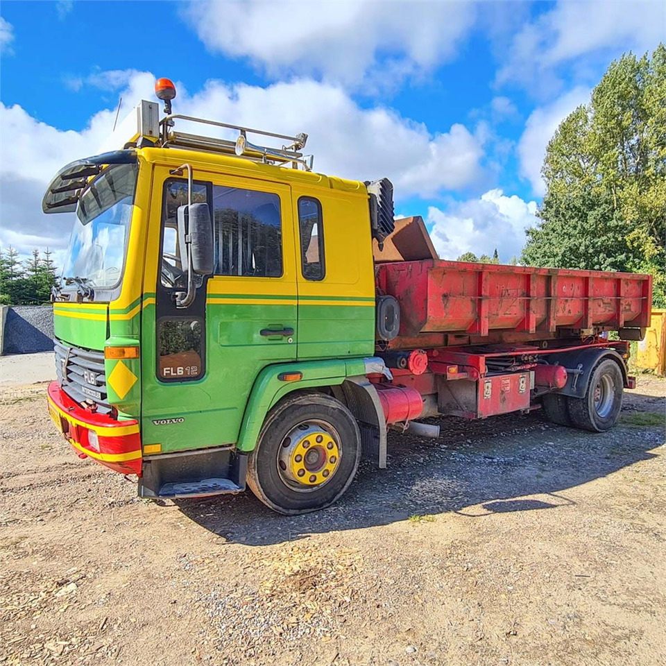 Volvo FL612 - Nákladní auto - kabelový systém: obrázek 1 Volvo FL612 - Nákladní auto - kabelový systém: obrázek 1
