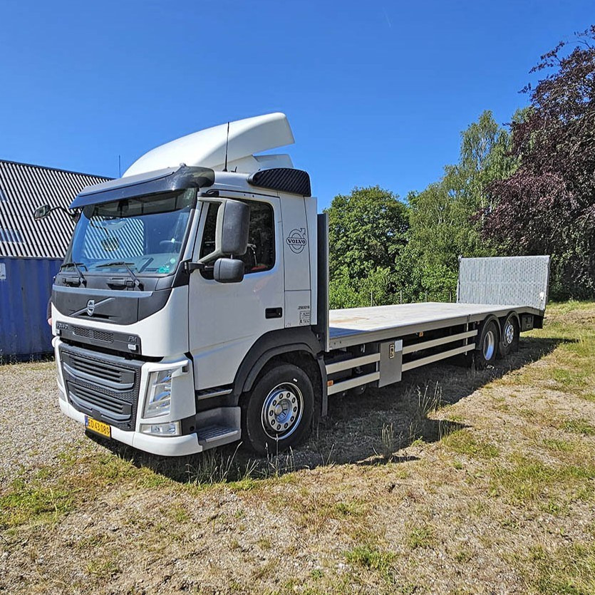 Volvo FM 330 - Přepravník automobilů: obrázek 1 Volvo FM 330 - Přepravník automobilů: obrázek 1