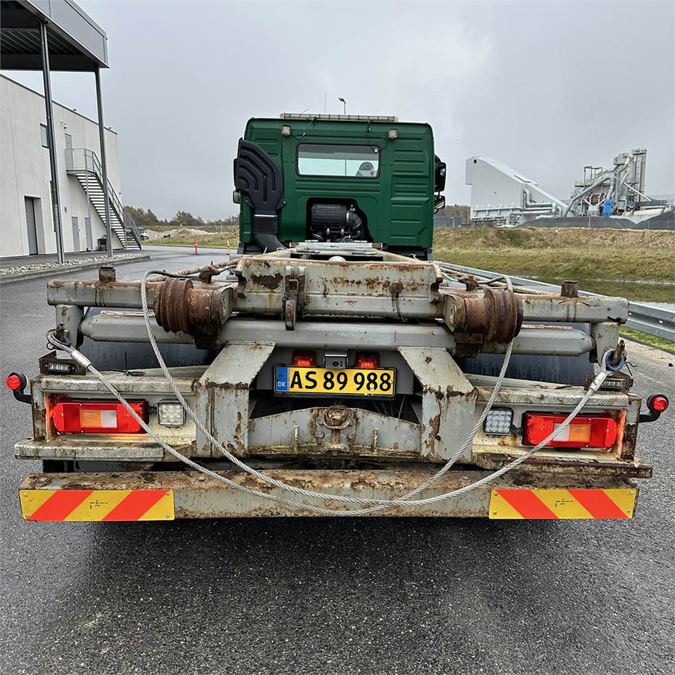 Volvo FM-330 - Nákladní auto - kabelový systém: obrázek 5 Volvo FM-330 - Nákladní auto - kabelový systém: obrázek 5