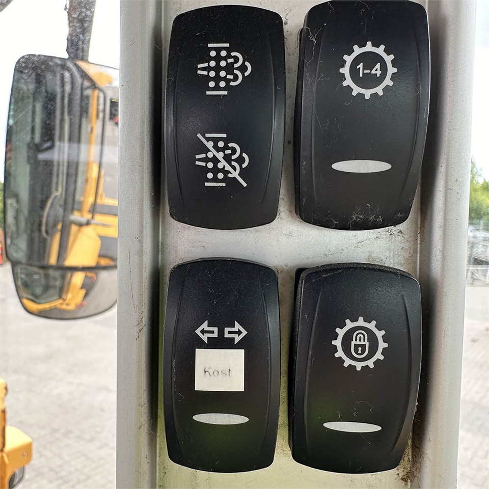 Kolový nakladač Volvo L120 H: obrázek 25