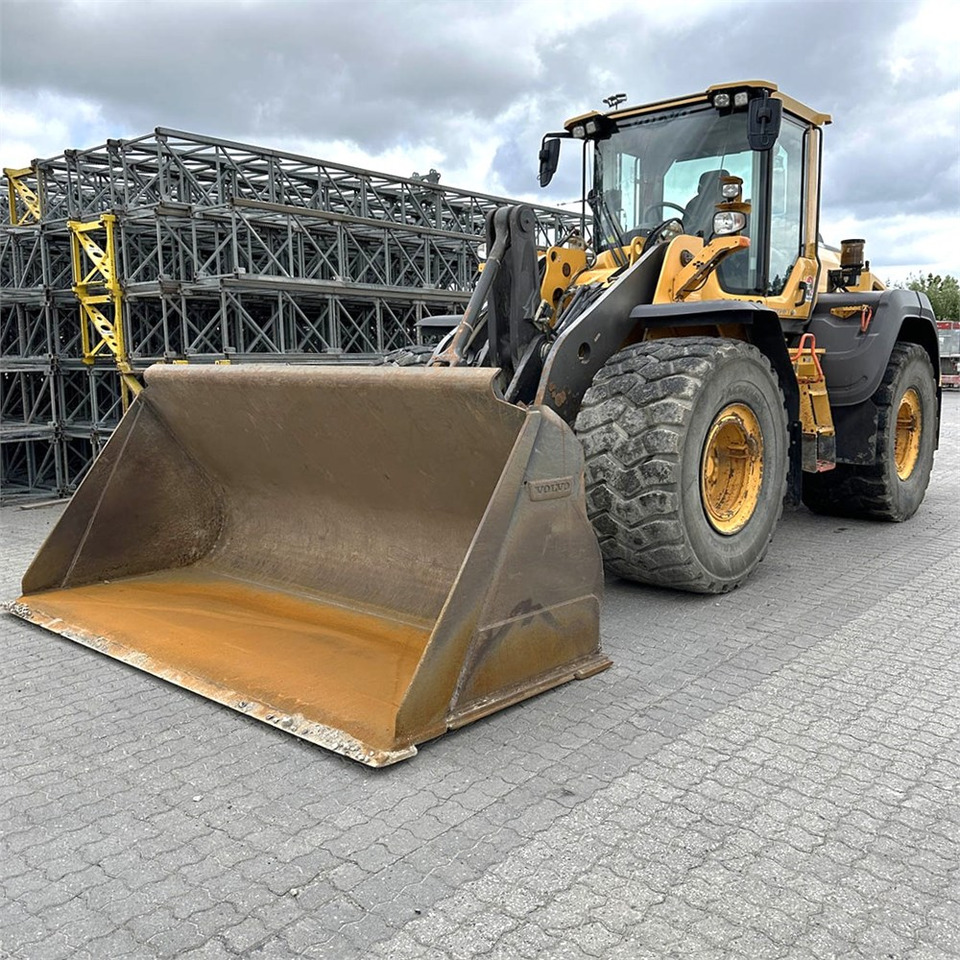 Volvo L120 H - Kolový nakladač: obrázek 2 Volvo L120 H - Kolový nakladač: obrázek 2