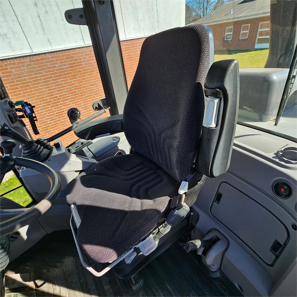 Kolový nakladač Volvo L45 G: obrázek 10