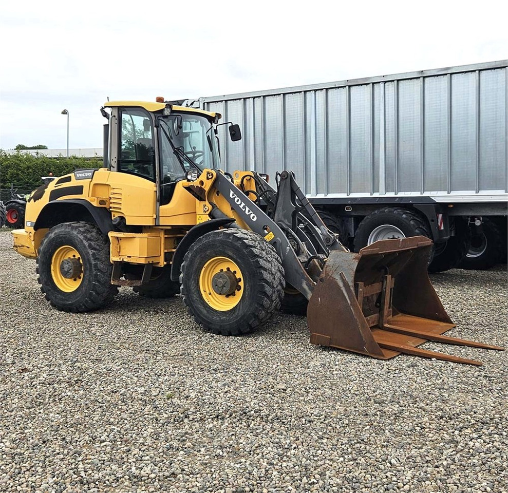 Volvo L45F-TP - Kolový nakladač: obrázek 1 Volvo L45F-TP - Kolový nakladač: obrázek 1