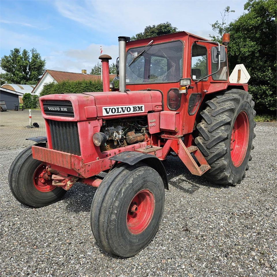 Volvo T810A - Traktor: obrázek 1 Volvo T810A - Traktor: obrázek 1