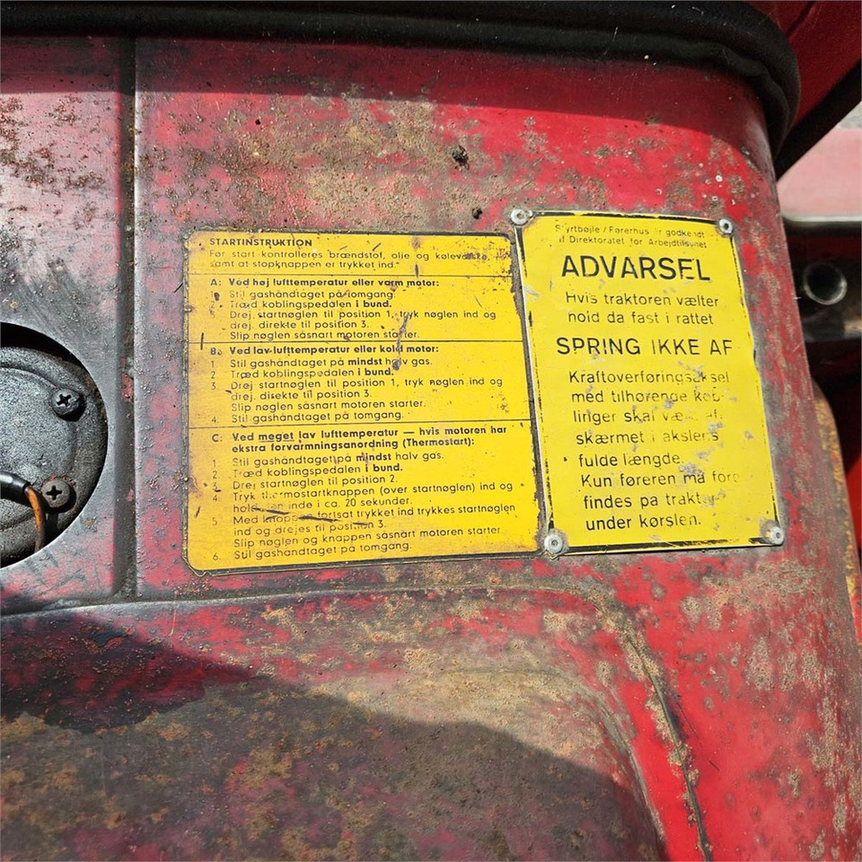 Traktor Volvo T810A: obrázek 18