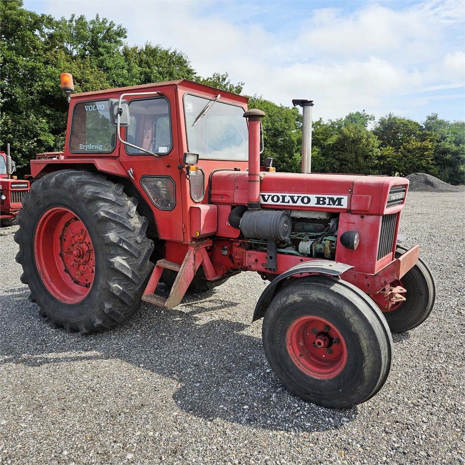 Volvo T810A - Traktor: obrázek 4 Volvo T810A - Traktor: obrázek 4