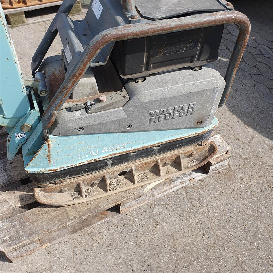 Wacker Neuson DPU4545 - Vibrační deska: obrázek 2 Wacker Neuson DPU4545 - Vibrační deska: obrázek 2