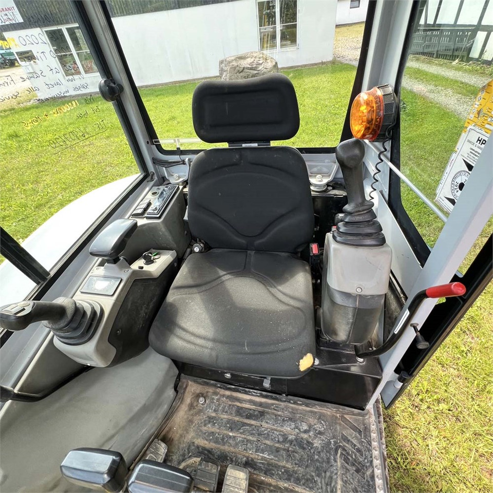 Mini rýpadlo Wacker Neuson EZ26: obrázek 13