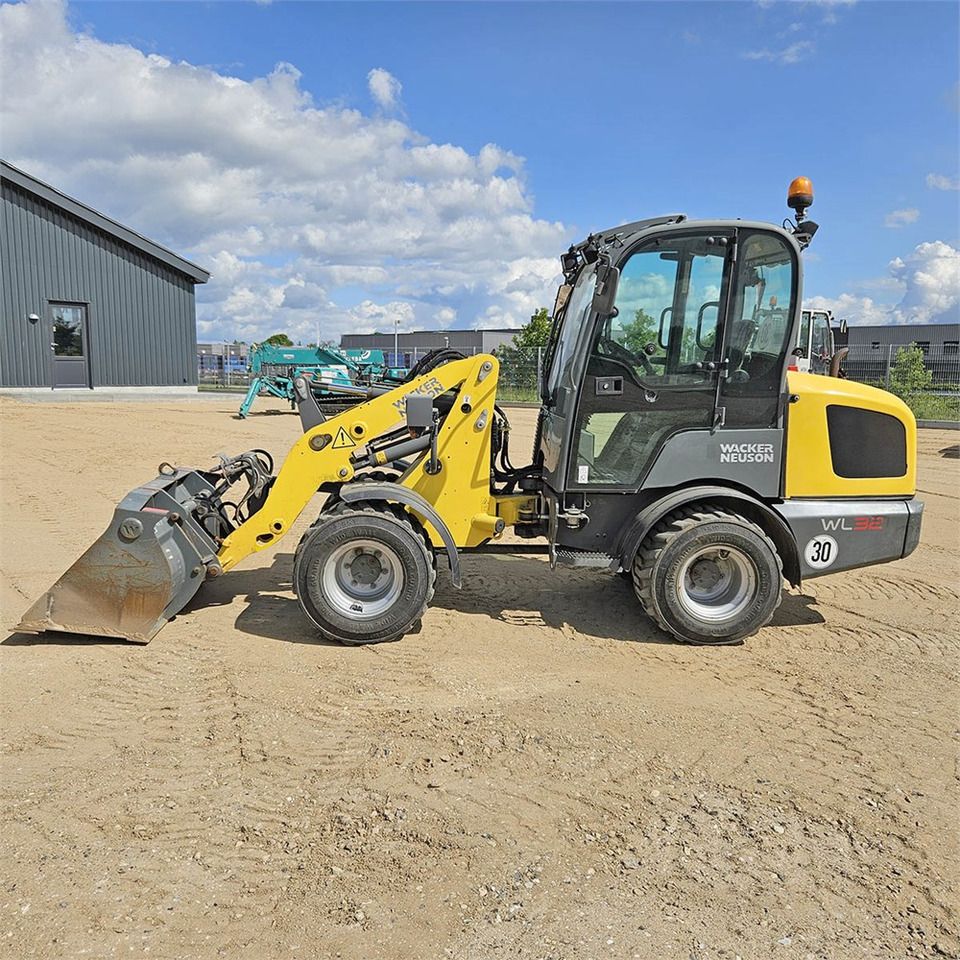 Wacker Neuson WL 32/RL30 - Kolový nakladač: obrázek 2 Wacker Neuson WL 32/RL30 - Kolový nakladač: obrázek 2