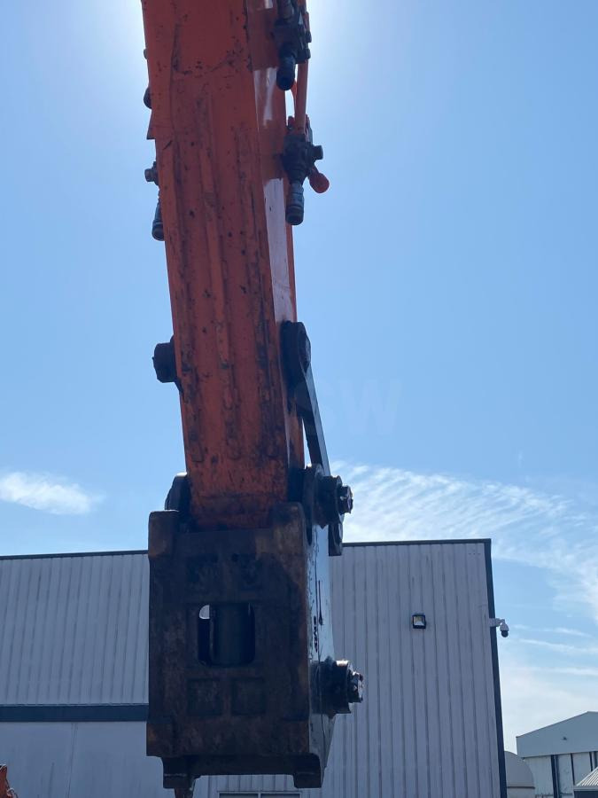 Pásové rýpadlo Doosan DX 140LCR-5: obrázek 10