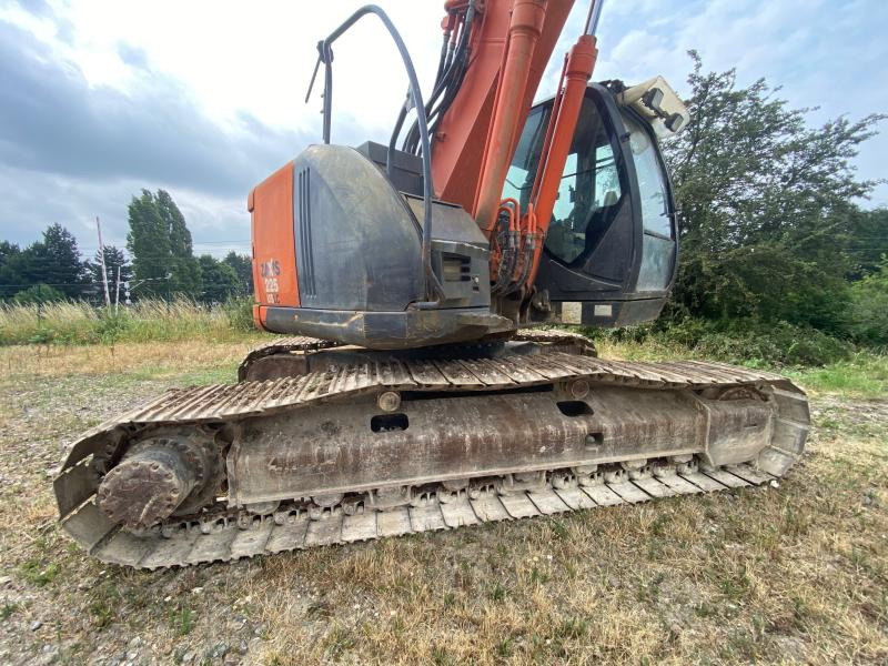Hitachi ZX225USLC-3 - Pásové rýpadlo: obrázek 5 Hitachi ZX225USLC-3 - Pásové rýpadlo: obrázek 5
