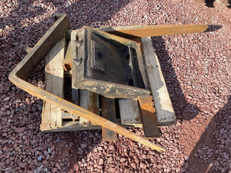 MECALAC TABLIER FOURCHE 1M20 - Vidle: obrázek 2 MECALAC TABLIER FOURCHE 1M20 - Vidle: obrázek 2