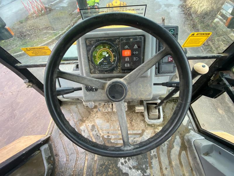 Rýpadlo-nakladač Massey Ferguson MF 865: obrázek 7