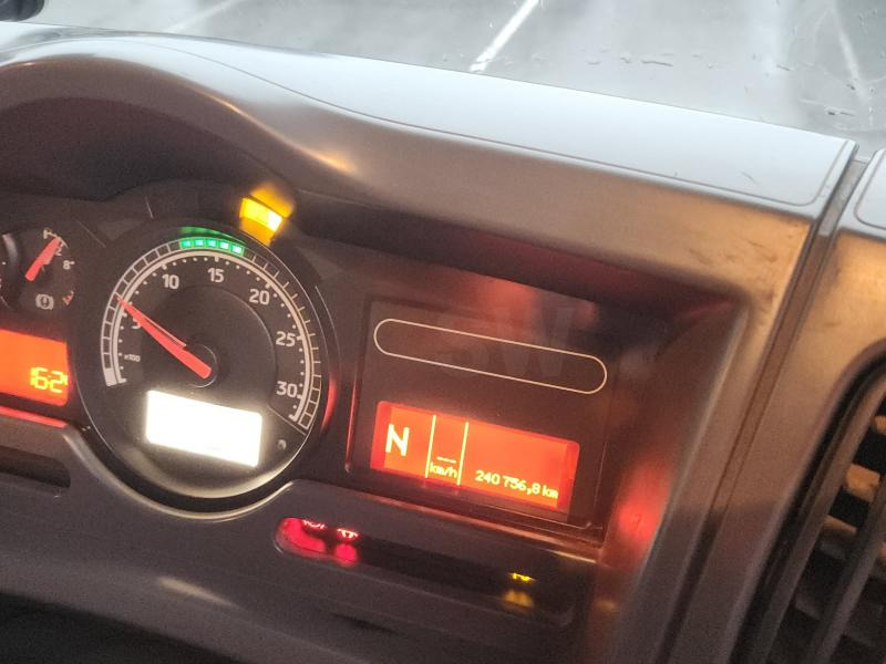 Scarab MAJOR 8001 - Zametací vůz: obrázek 5 Scarab MAJOR 8001 - Zametací vůz: obrázek 5