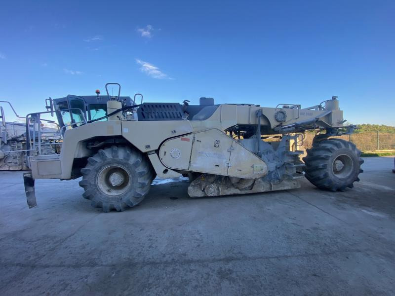 WIRTGEN WR 2400 - Zemní fréza: obrázek 1 WIRTGEN WR 2400 - Zemní fréza: obrázek 1