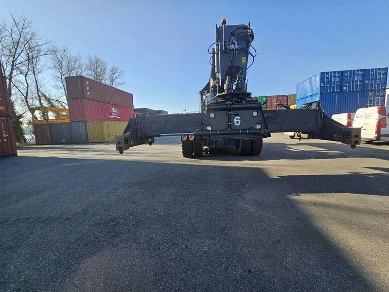 Kalmar DRG420-60S5 - Reach stacker: obrázek 5 Kalmar DRG420-60S5 - Reach stacker: obrázek 5