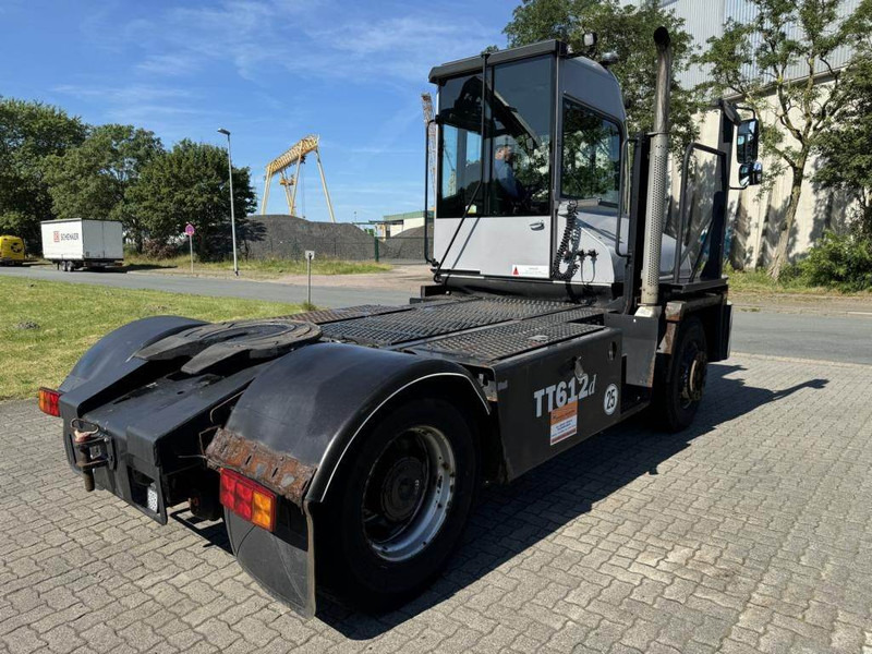 Kalmar TT612D - Terminálový traktor: obrázek 4 Kalmar TT612D - Terminálový traktor: obrázek 4