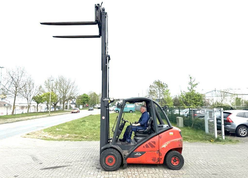 Linde H30D-02 - Dieselový vysokozdvižný vozík: obrázek 2 Linde H30D-02 - Dieselový vysokozdvižný vozík: obrázek 2