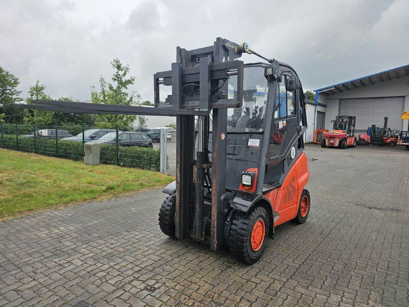 Linde H40T - Plynový vysokozdvižný vozík: obrázek 2 Linde H40T - Plynový vysokozdvižný vozík: obrázek 2