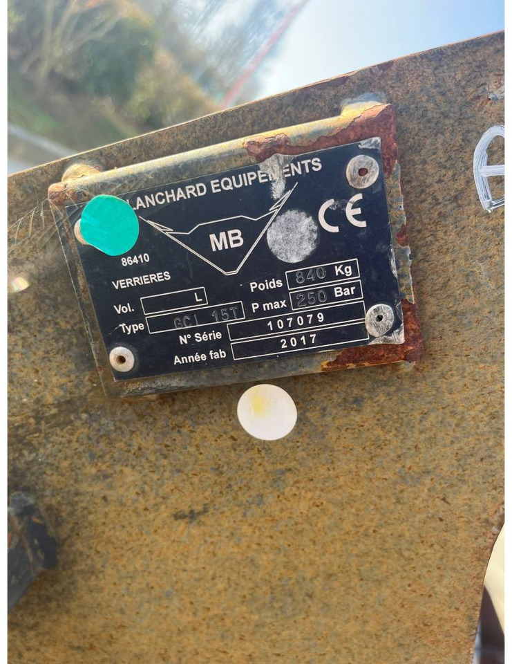 BLANCHARD EQUIPEMENTS GODET/1800 - Lžíce na bagr pro Stavební technika: obrázek 3 BLANCHARD EQUIPEMENTS GODET/1800 - Lžíce na bagr pro Stavební technika: obrázek 3