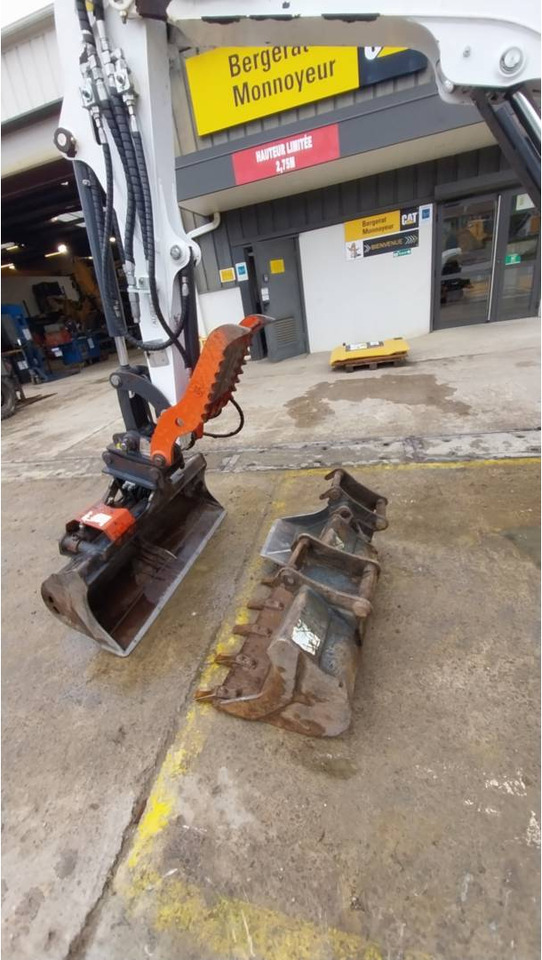 Pásové rýpadlo BOBCAT E27: obrázek 14 Pásové rýpadlo BOBCAT E27: obrázek 14