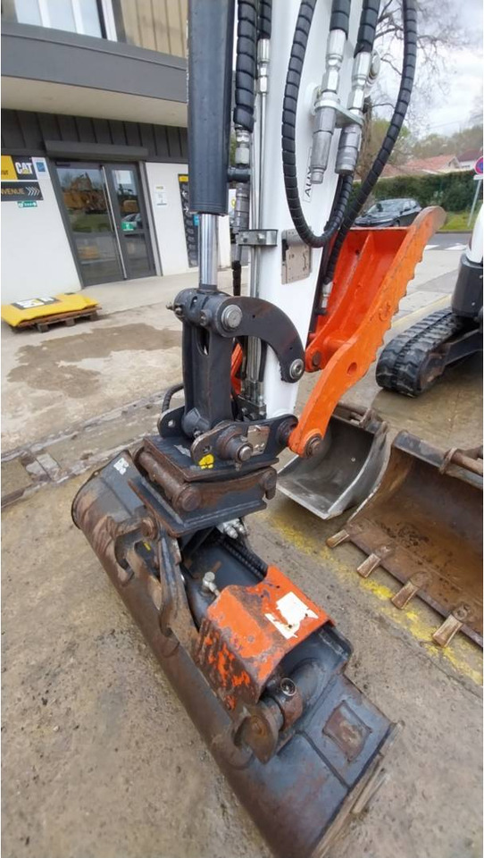 Pásové rýpadlo BOBCAT E27: obrázek 20 Pásové rýpadlo BOBCAT E27: obrázek 20