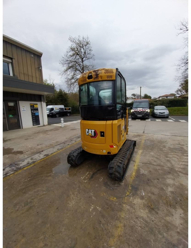 CAT 302 - Pásové rýpadlo: obrázek 3 CAT 302 - Pásové rýpadlo: obrázek 3