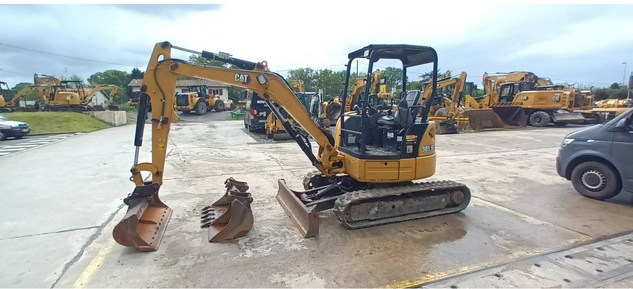 CAT 303.5E CR - Pásové rýpadlo: obrázek 2 CAT 303.5E CR - Pásové rýpadlo: obrázek 2