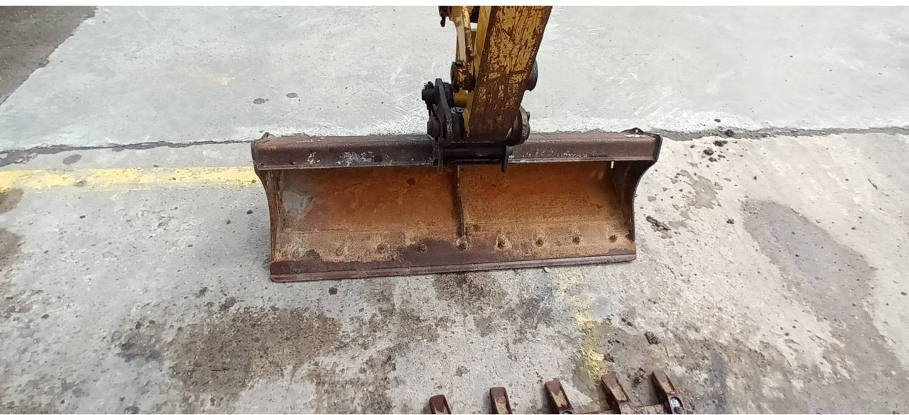 Pásové rýpadlo CAT 303.5E CR: obrázek 10