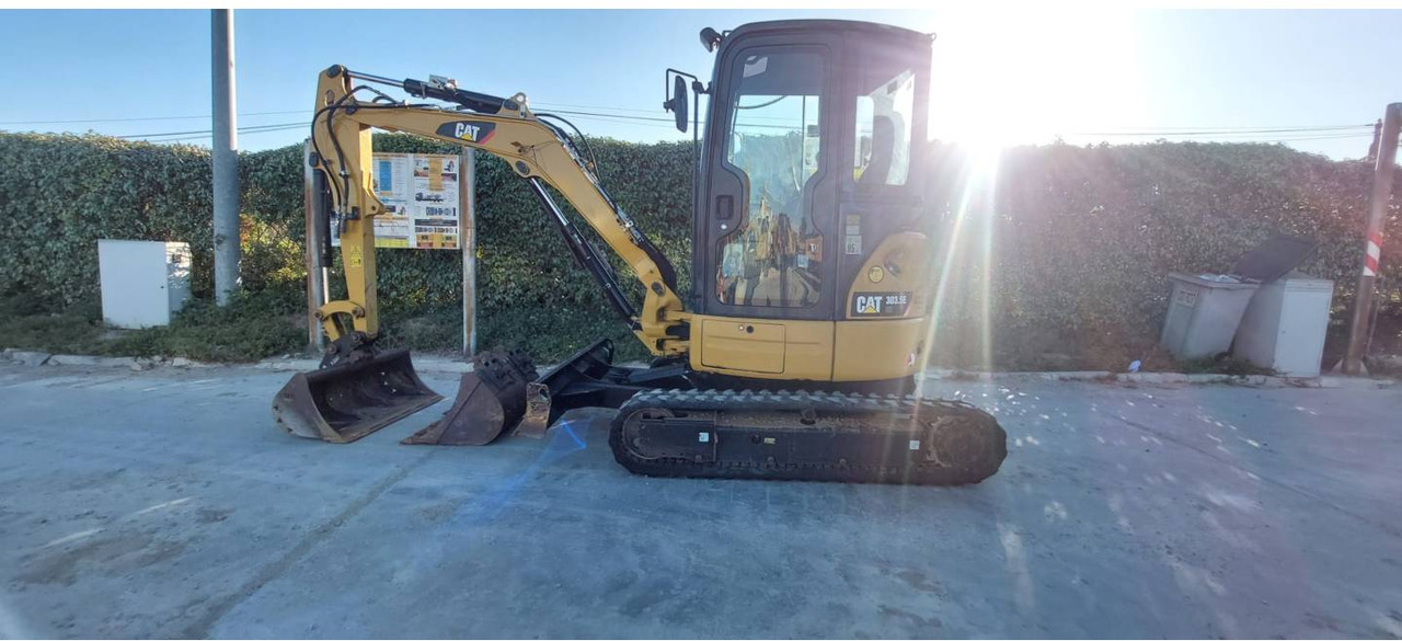 CAT 303.5E CR - Pásové rýpadlo: obrázek 2 CAT 303.5E CR - Pásové rýpadlo: obrázek 2
