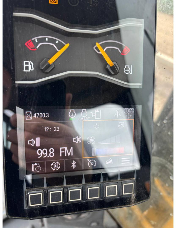 CAT 307.5 - Pásové rýpadlo: obrázek 5 CAT 307.5 - Pásové rýpadlo: obrázek 5