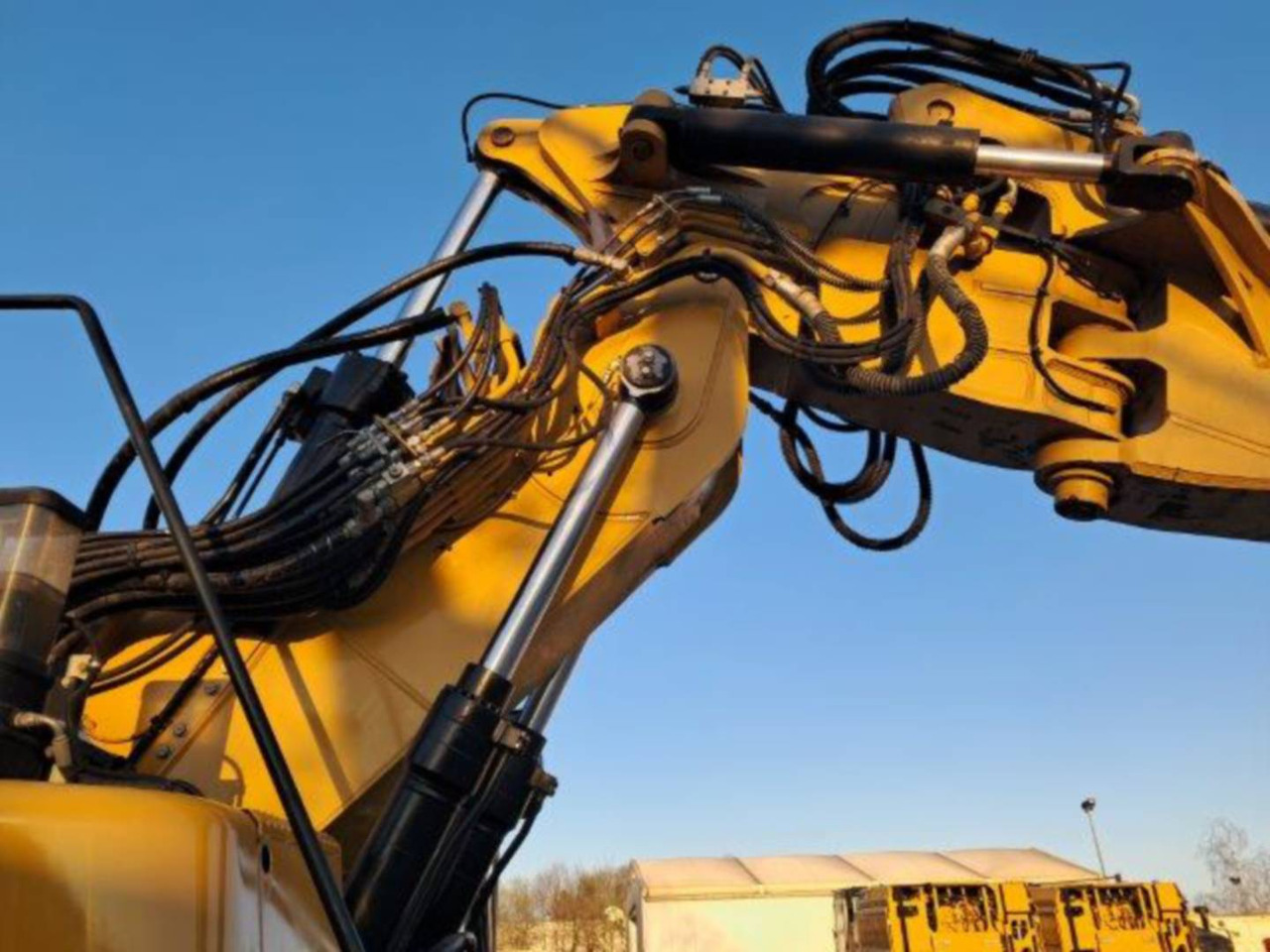 Pásové rýpadlo CAT 315F: obrázek 17