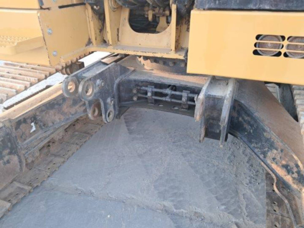 Pásové rýpadlo CAT 315F: obrázek 16