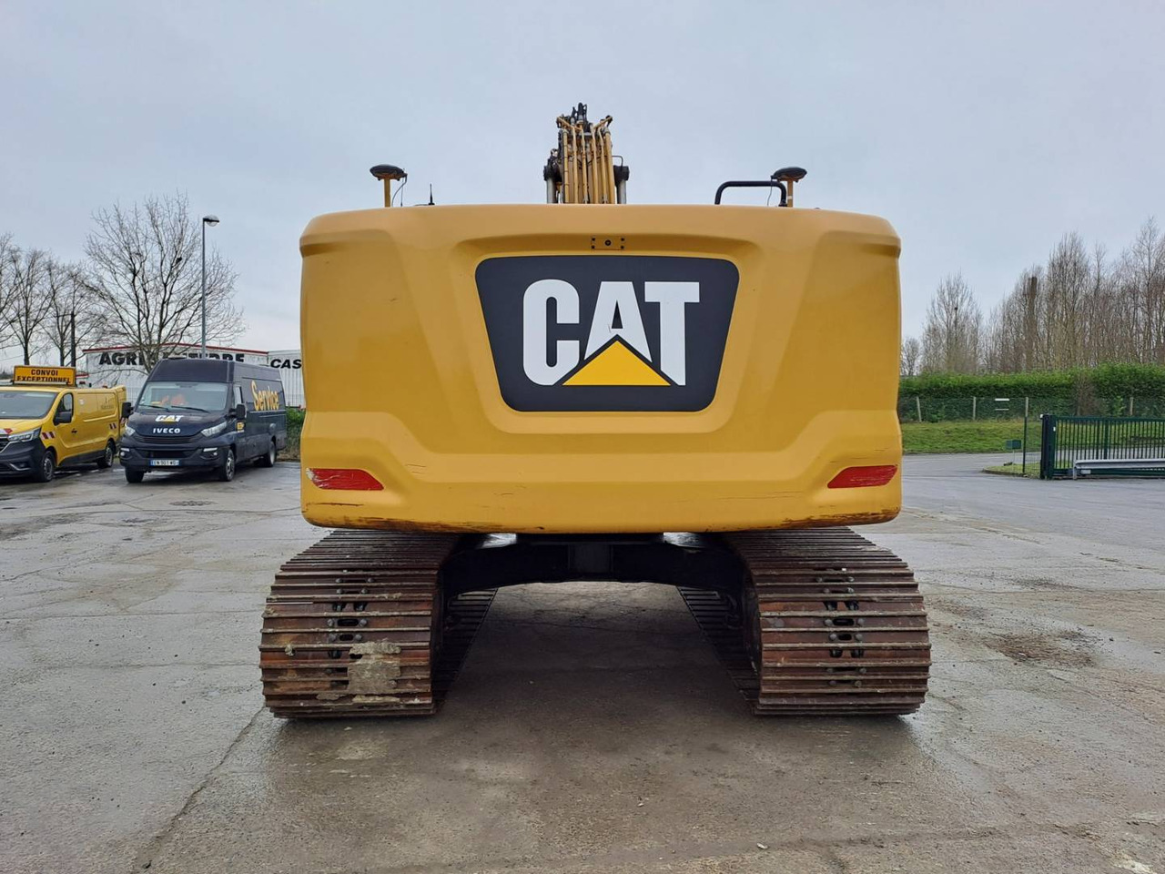 Pásové rýpadlo CAT 323: obrázek 7