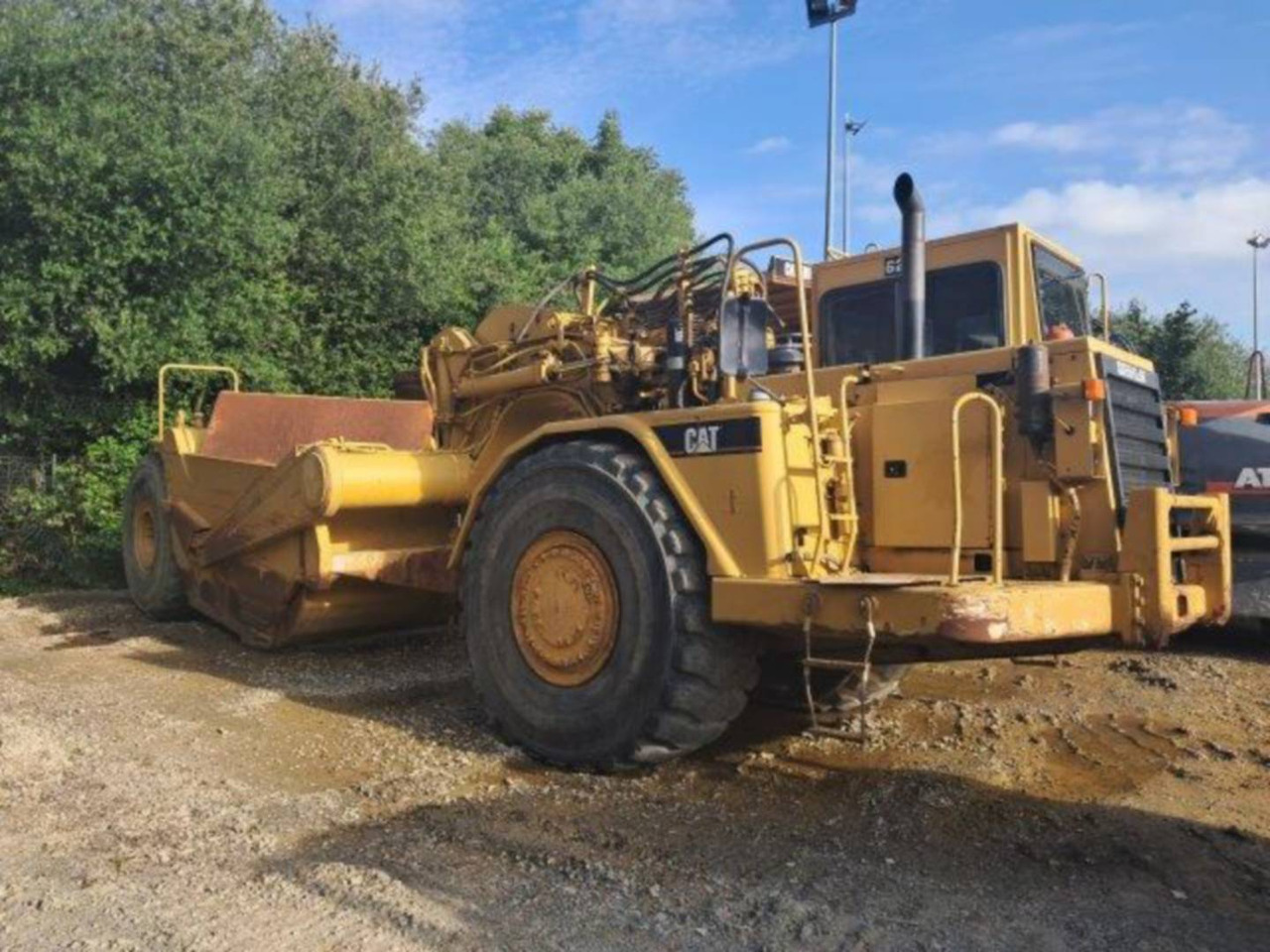 CAT 621F - Skrejpr: obrázek 2 CAT 621F - Skrejpr: obrázek 2