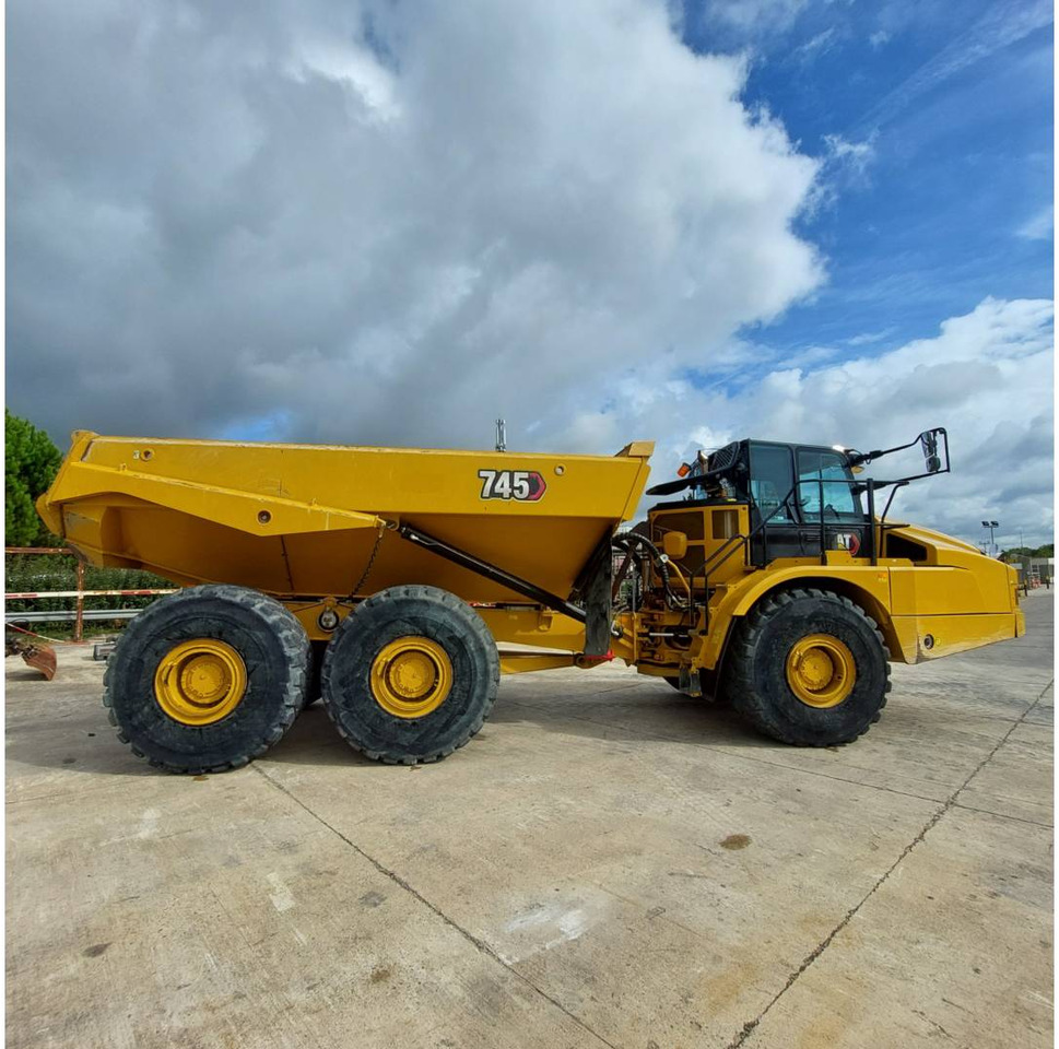 CAT 745 - Kloubový sklápěč: obrázek 4 CAT 745 - Kloubový sklápěč: obrázek 4