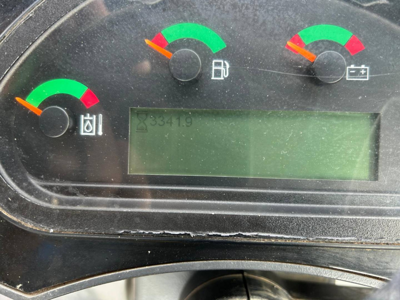 CAT 906M - Kolový nakladač: obrázek 5 CAT 906M - Kolový nakladač: obrázek 5