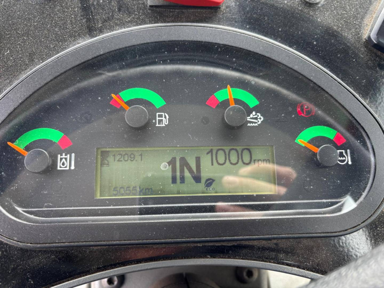 CAT 914M - Kolový nakladač: obrázek 5 CAT 914M - Kolový nakladač: obrázek 5