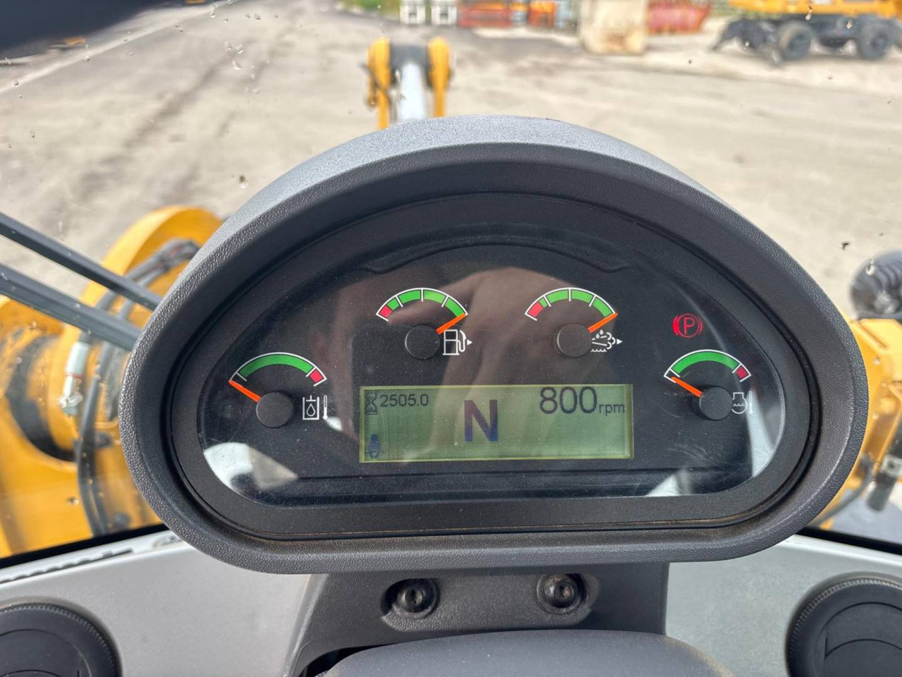 CAT 938M - Kolový nakladač: obrázek 5 CAT 938M - Kolový nakladač: obrázek 5