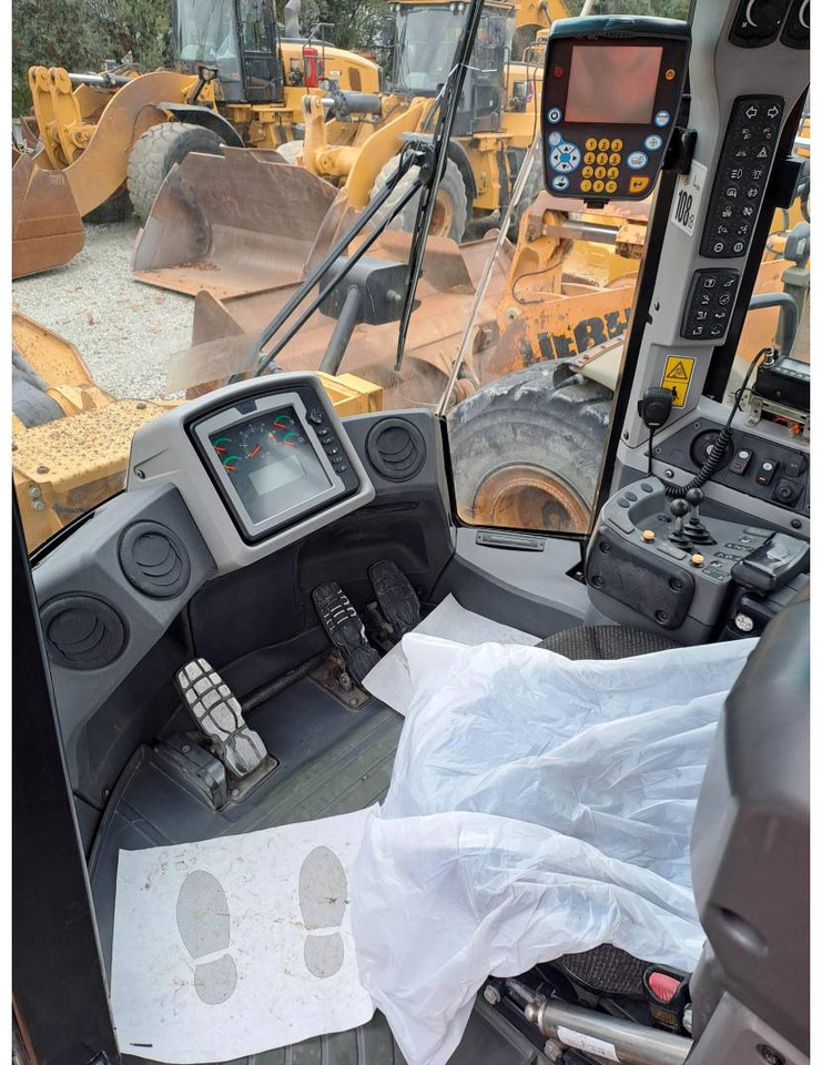 CAT 972K - Kolový nakladač: obrázek 5 CAT 972K - Kolový nakladač: obrázek 5